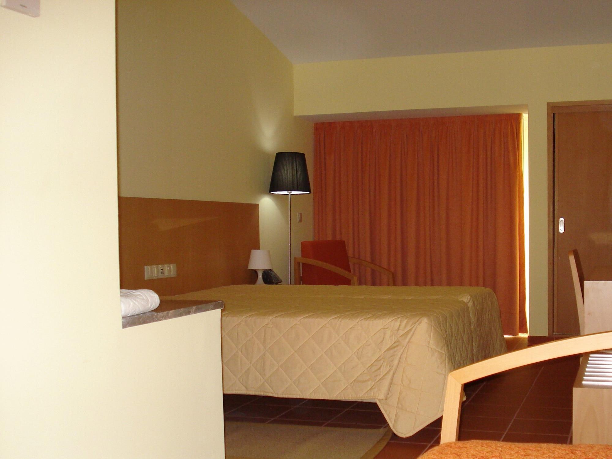 Inatel Oeiras Hotel ภายนอก รูปภาพ