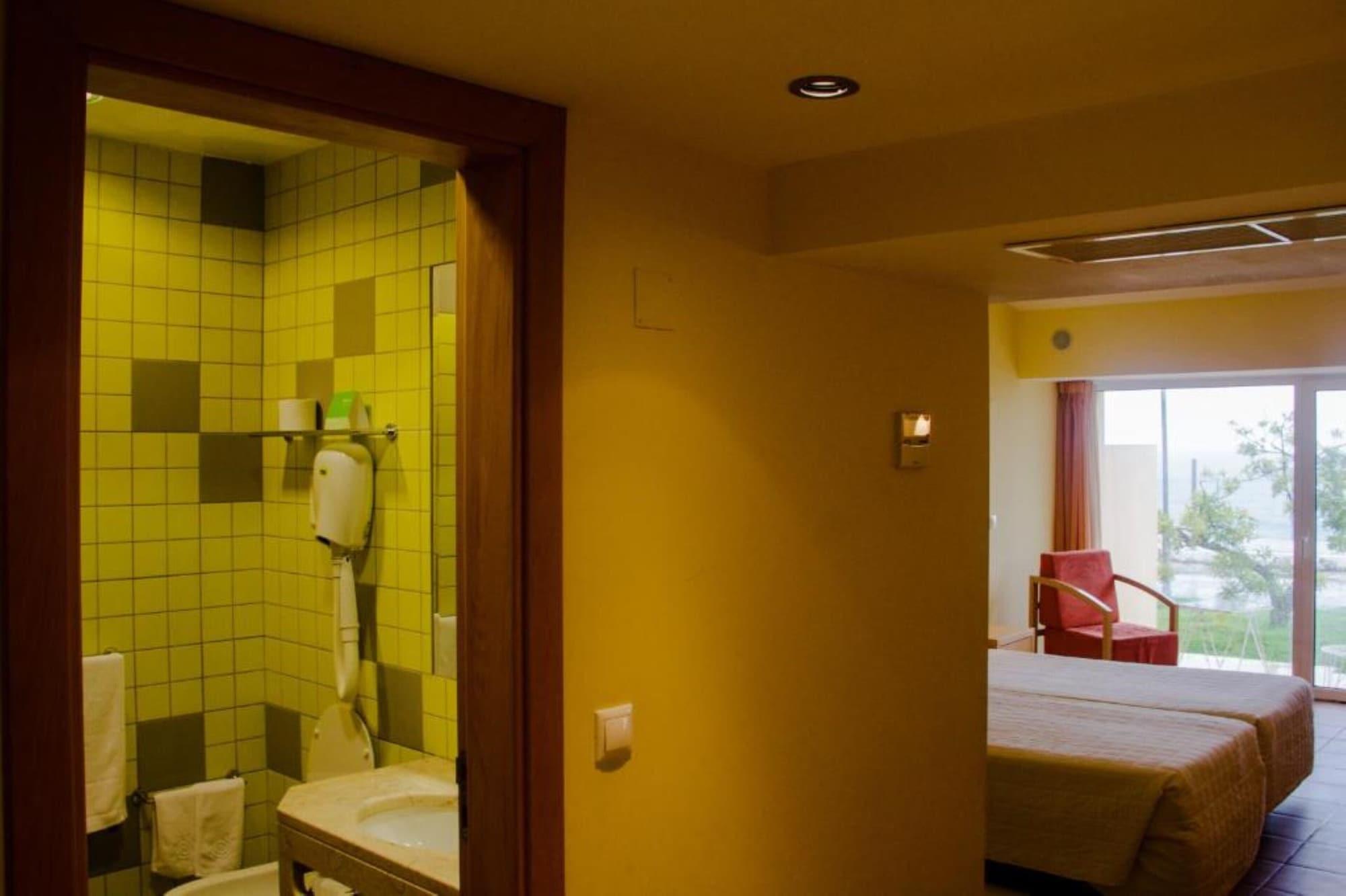 Inatel Oeiras Hotel ภายนอก รูปภาพ